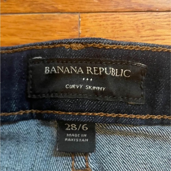 Banana Republic size 6 curvy jeans - Picture 3 of 4